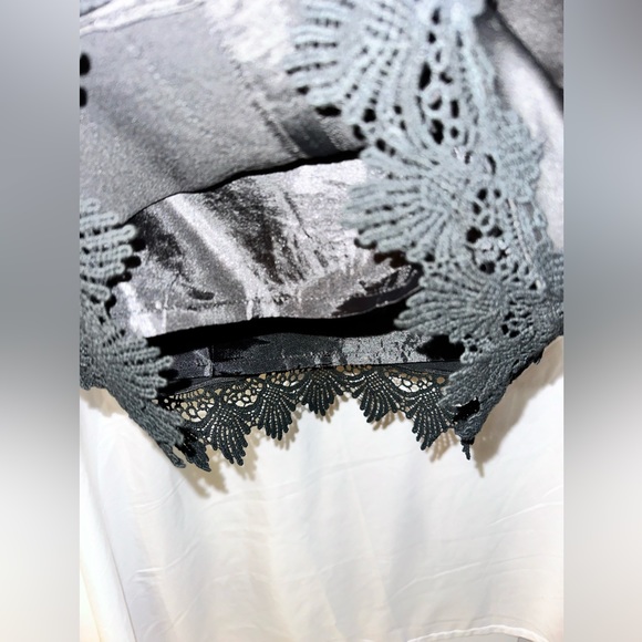 Twelve by twelve XS SIDE CUT OUT BLACK DRESS NEW NWT - Picture 9 of 10